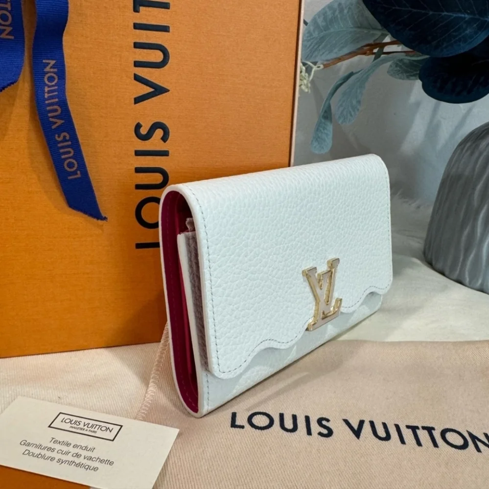 Louis Vuitton Capushell Capucines Wallet New VERY RARE 2023